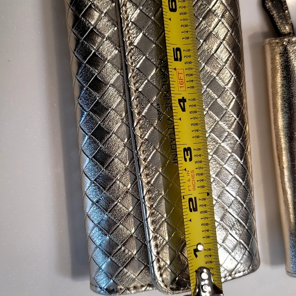 ADRIENNE VITTADINI GOLD WEAVED WALET NEW - Picture 15 of 15